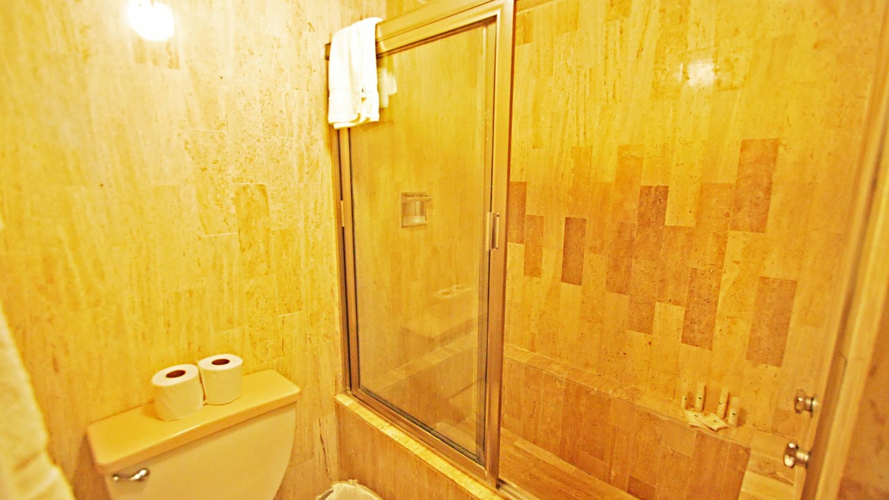 Photo of Bathroom in Zona Hotelera