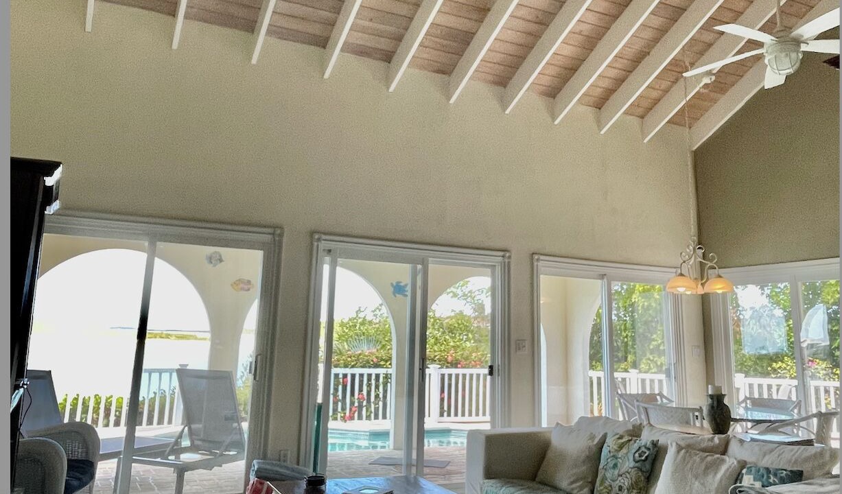 Photo of Livingroom in Ocean Point