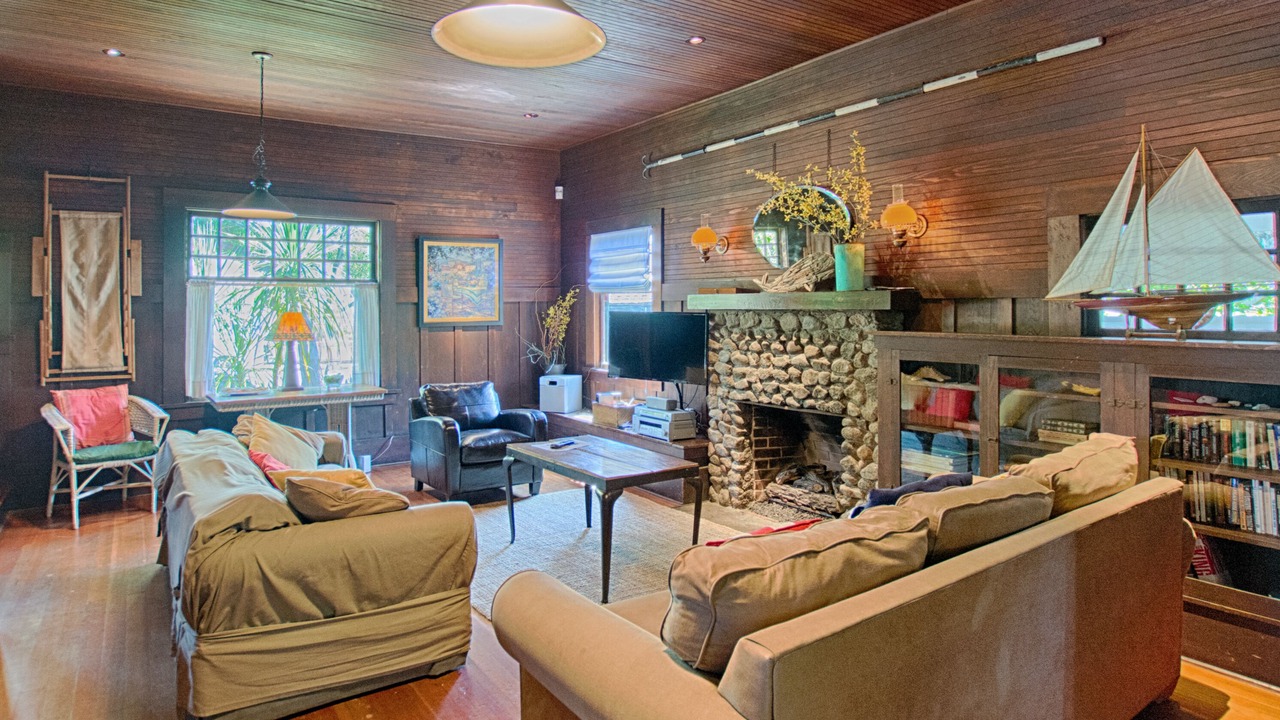 Photo of Livingroom in Seabright