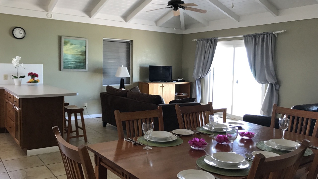 Photo of Livingroom in Long Bay Hills
