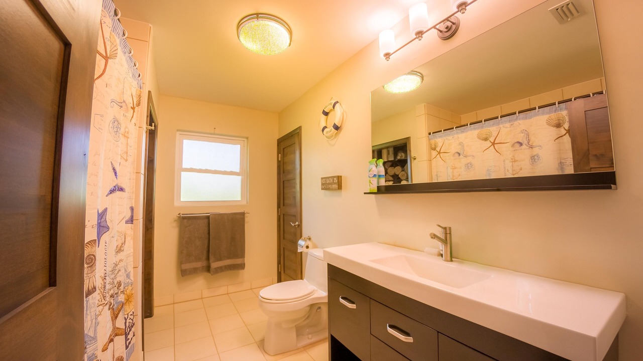 Photo of Bathroom in Cockburn Town