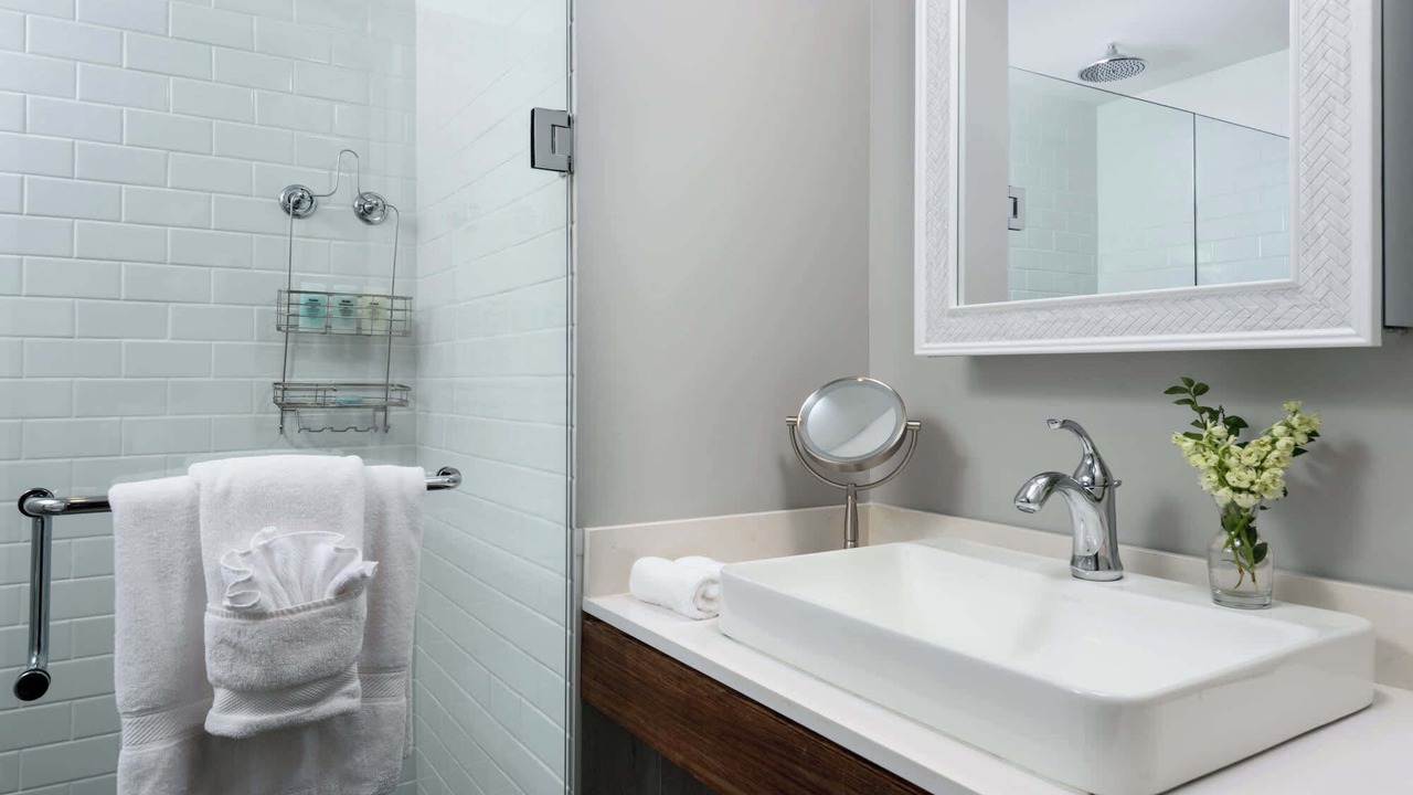 Photo of Bathroom in Leeward Settlement