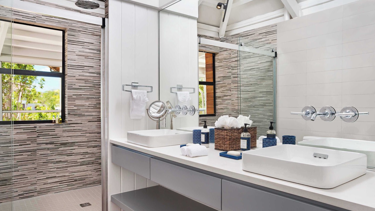 Photo of Bathroom in Leeward Settlement