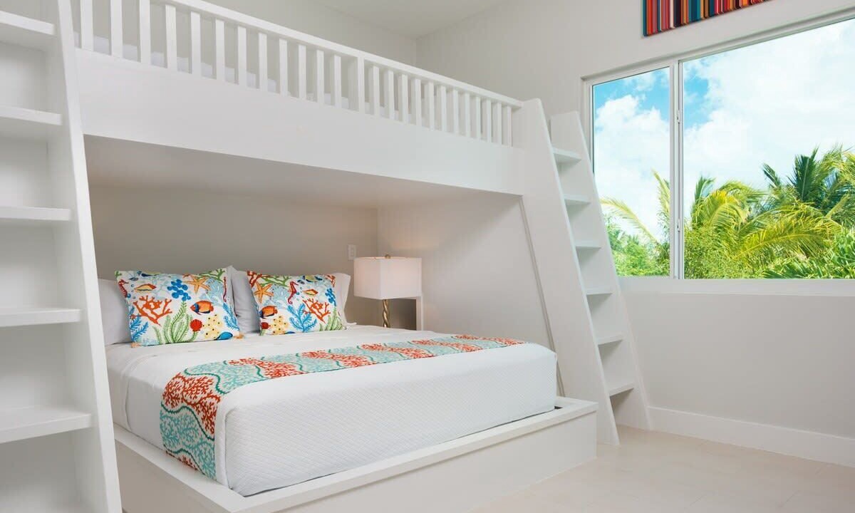 Photo of Bedroom in Leeward Settlement