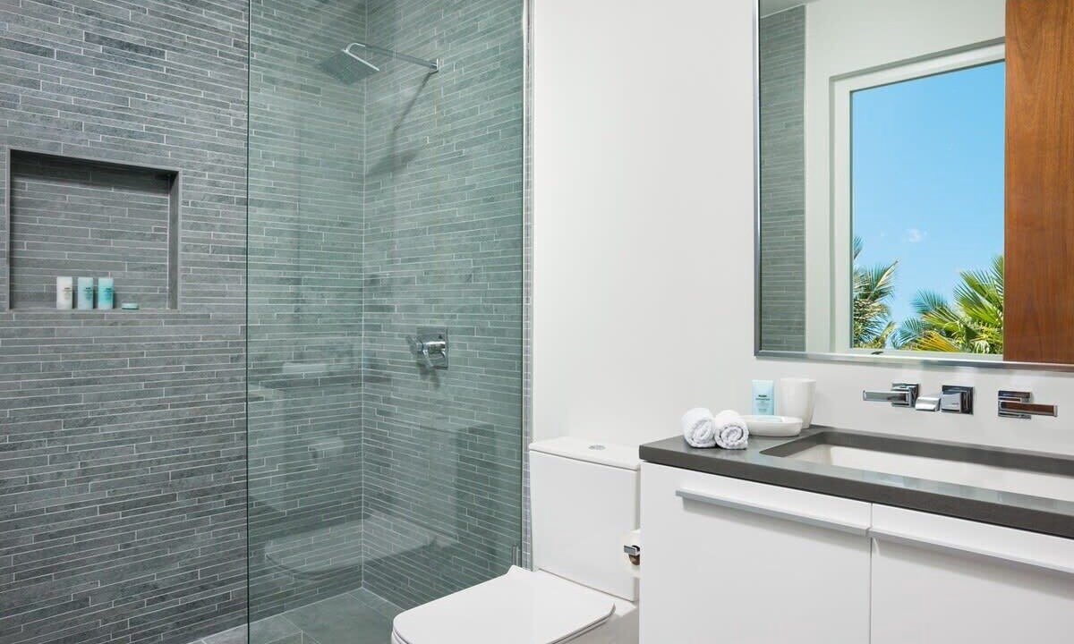 Photo of Bathroom in Leeward Settlement