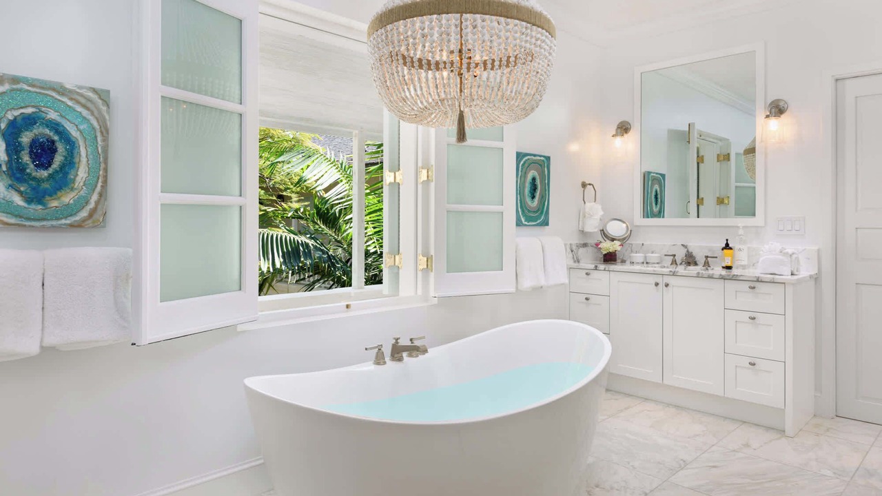 Photo of Bathroom in Leeward Settlement