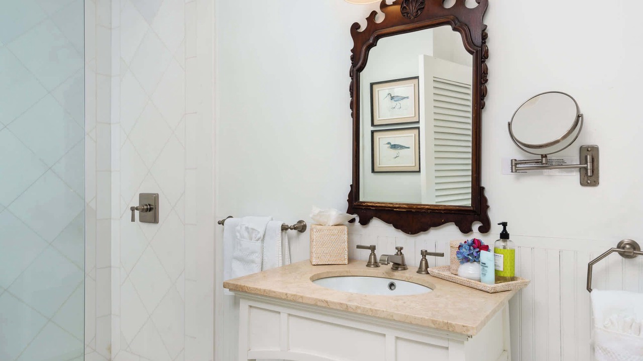 Photo of Bathroom in Leeward Settlement