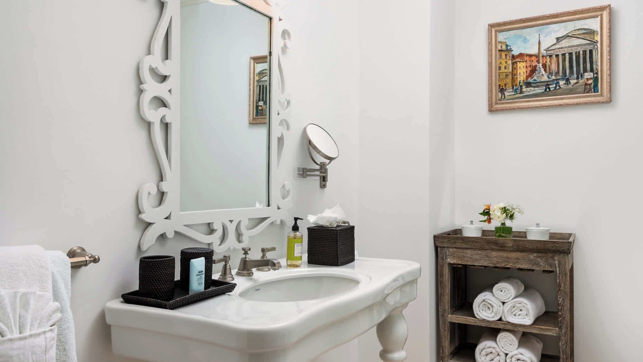 Photo of Bathroom in Leeward Settlement