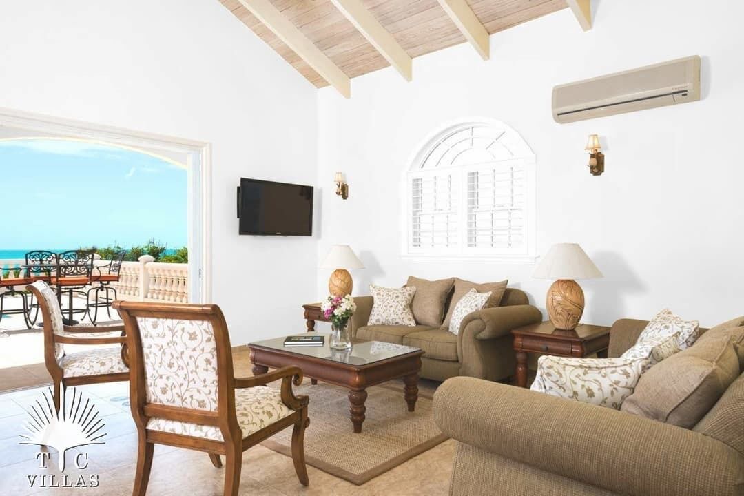 Photo of Livingroom in Long Bay Hills
