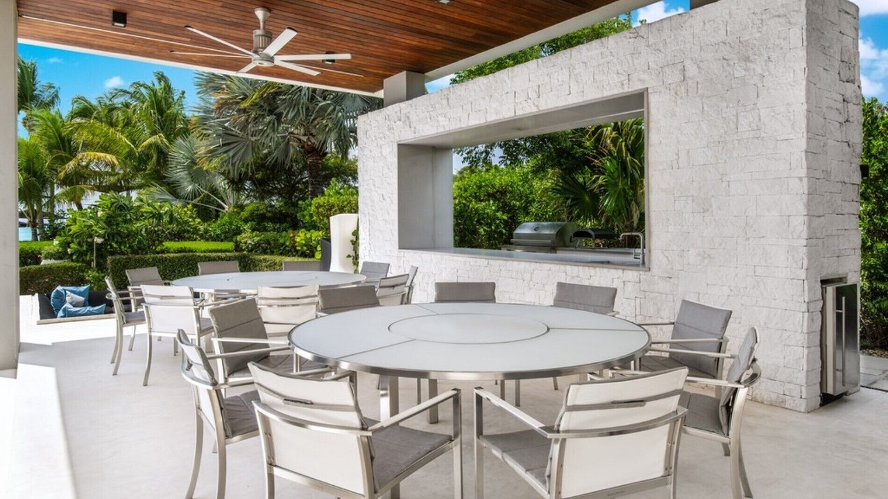 Photo of Outdoor in Leeward Settlement