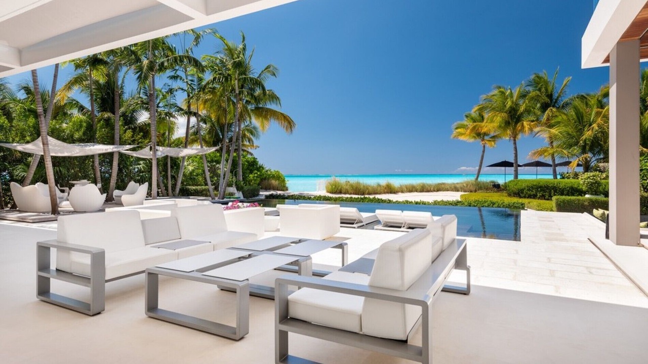 Photo of Patio Balcony in Leeward Settlement
