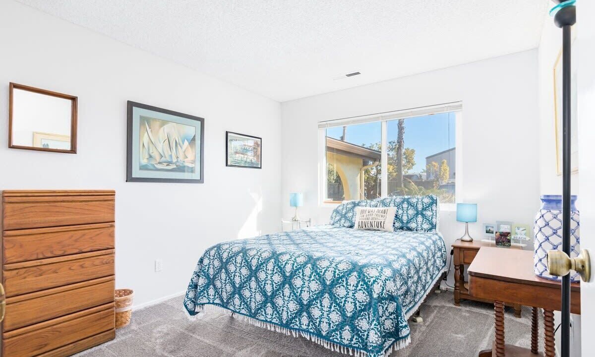 Photo of Bedroom in Opal Cliffs