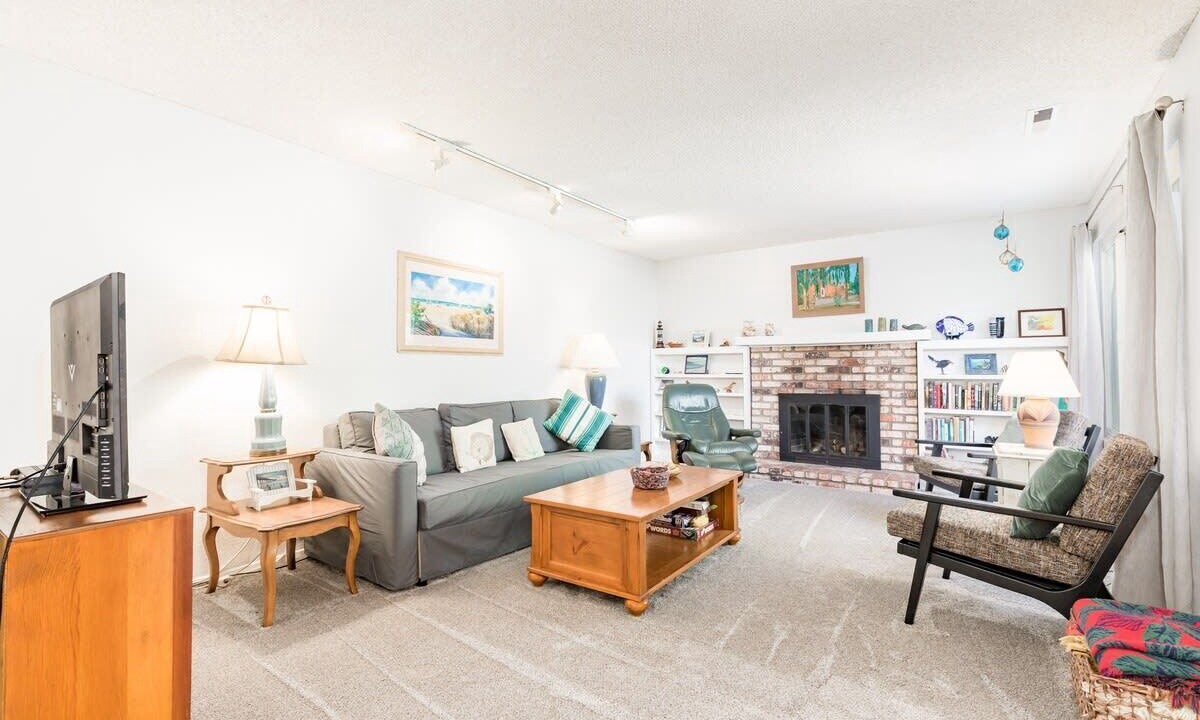 Photo of Livingroom in Opal Cliffs
