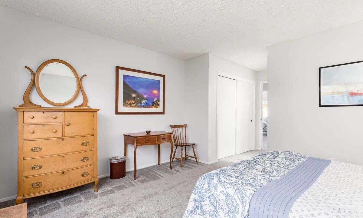 Photo of Bedroom in Opal Cliffs