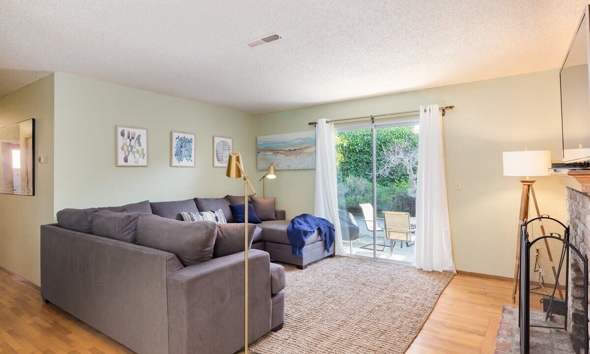 Photo of Livingroom in Opal Cliffs