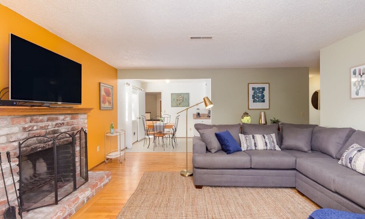 Photo of Livingroom in Opal Cliffs