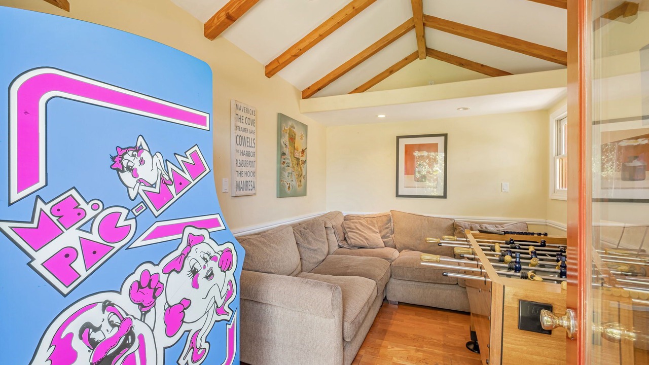 Photo of Bedroom in Opal Cliffs