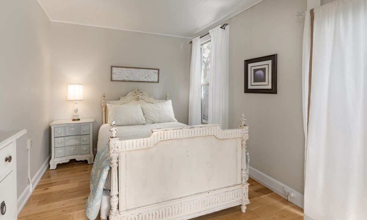 Photo of Bedroom in Seabright