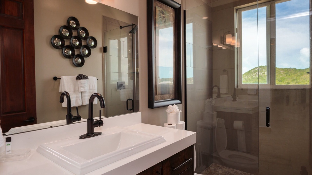 Photo of Bathroom in Venetian Road Settlement