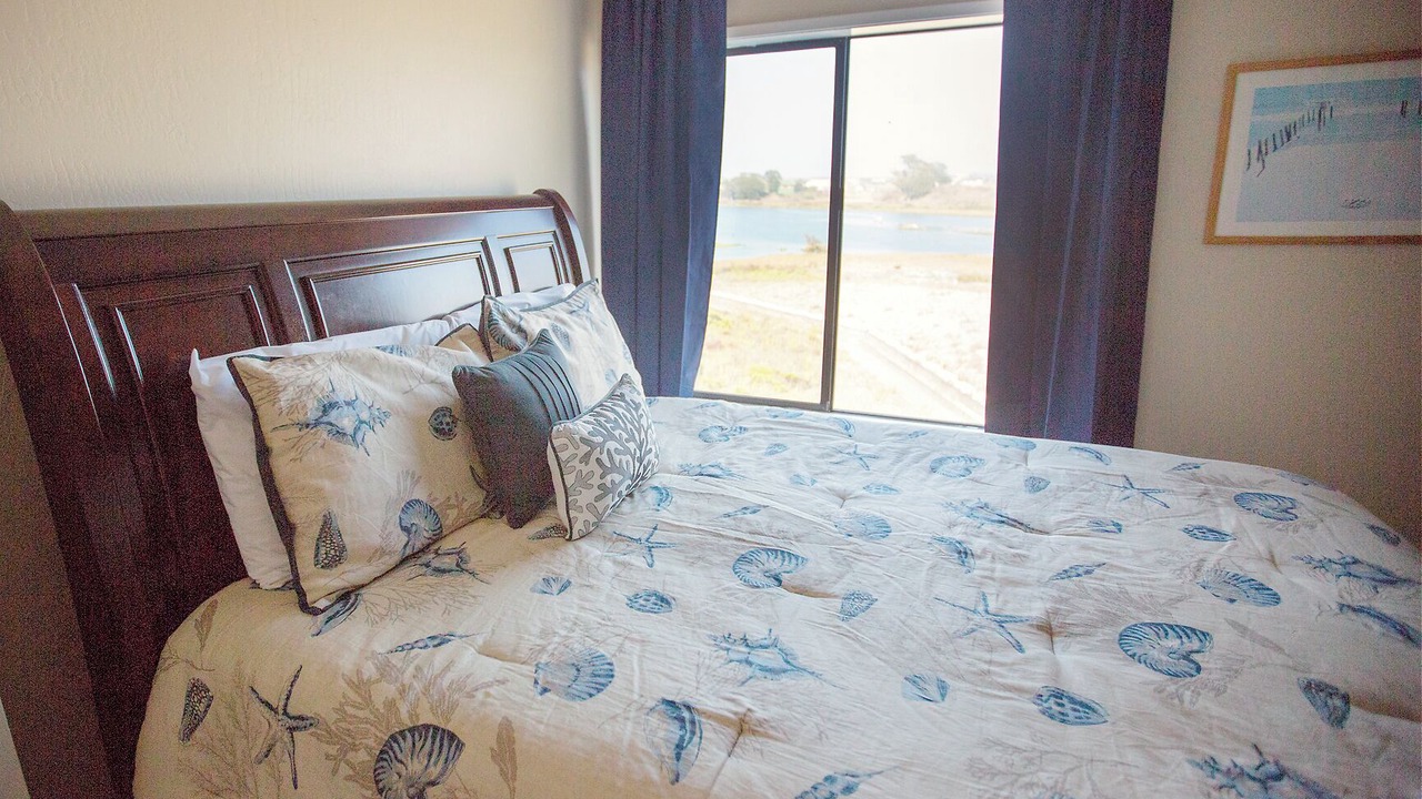 Photo of Bedroom in Pajaro Dunes
