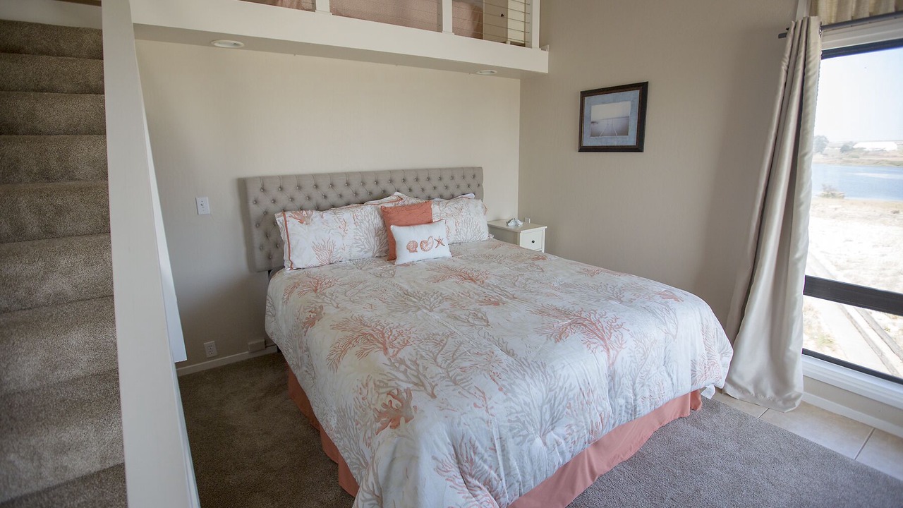 Photo of Bedroom in Pajaro Dunes