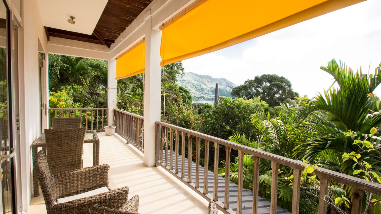 Photo of Patio Balcony in Mare Anglaise