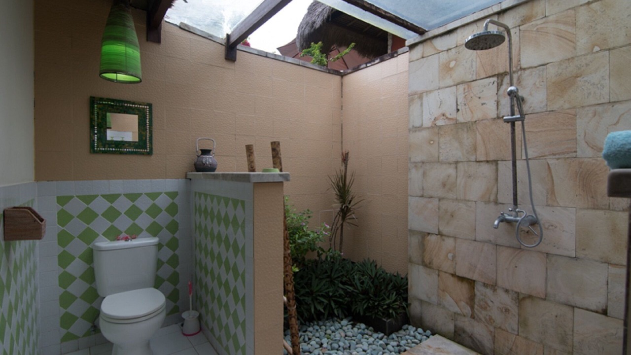 Photo of Bathroom in Kampial