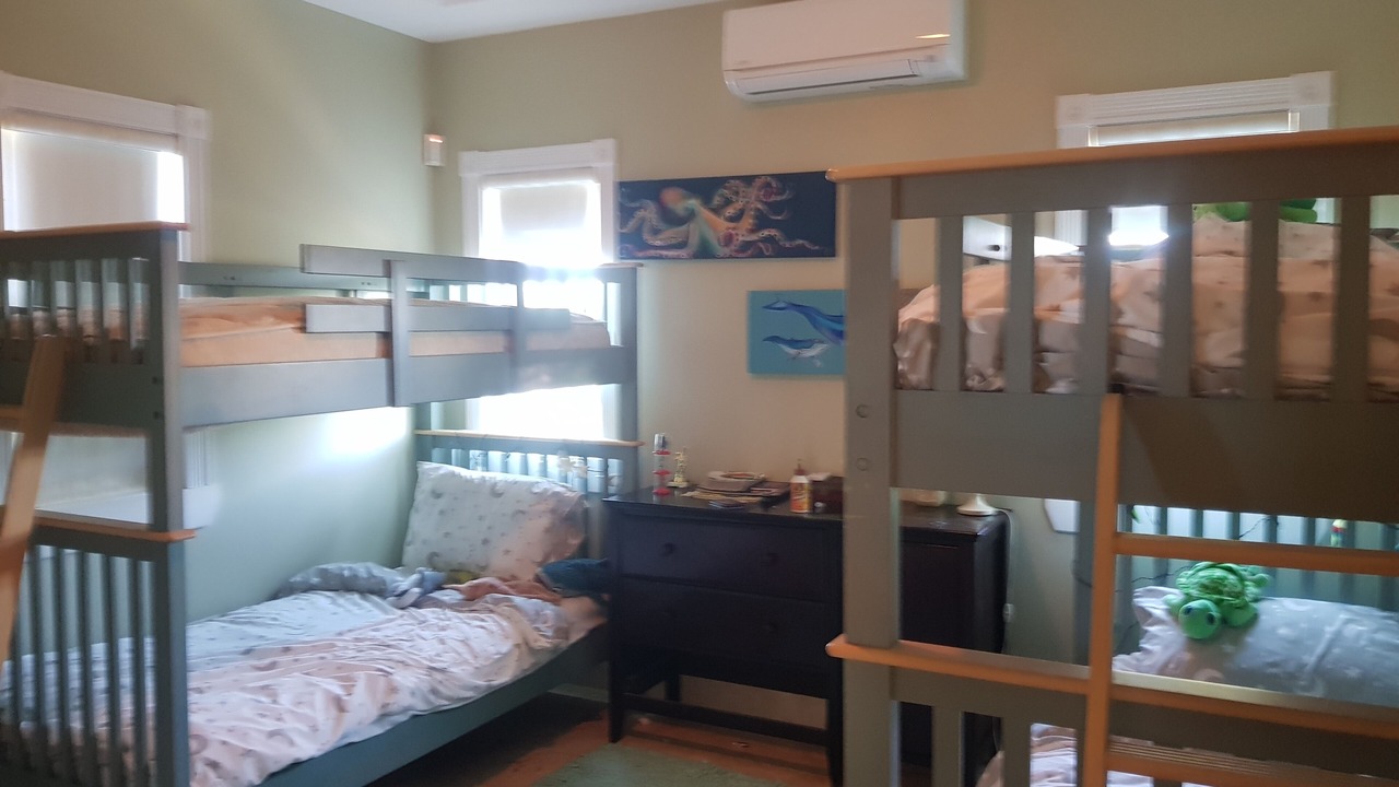 Photo of Bedroom in Leeward Settlement