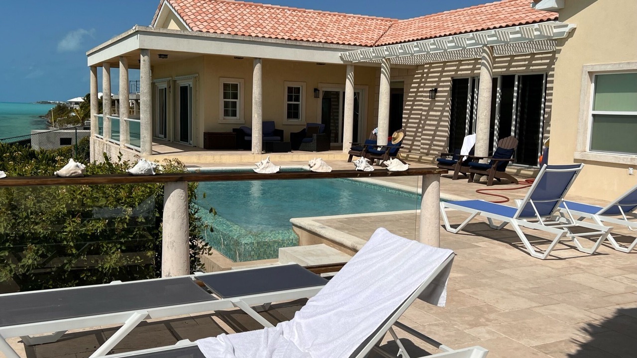 Photo of Outdoor in Leeward Settlement