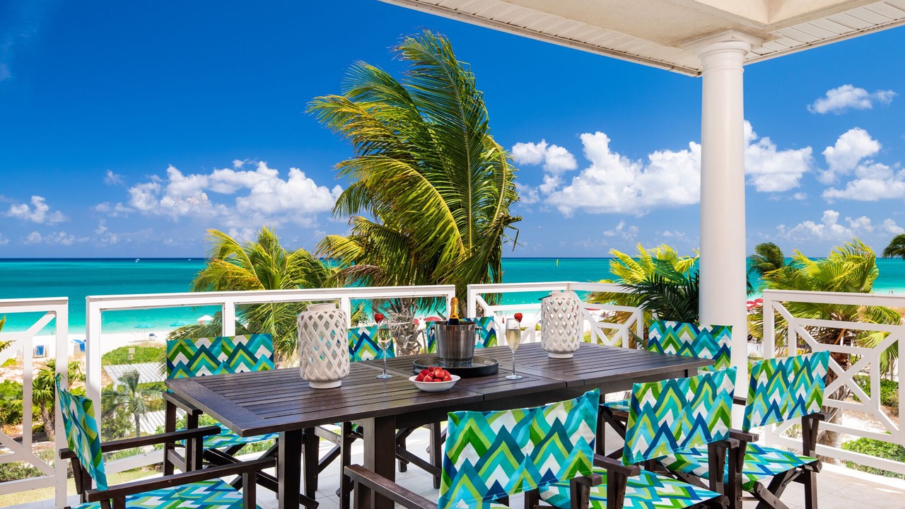 Photo of Patio Balcony in Grace Bay