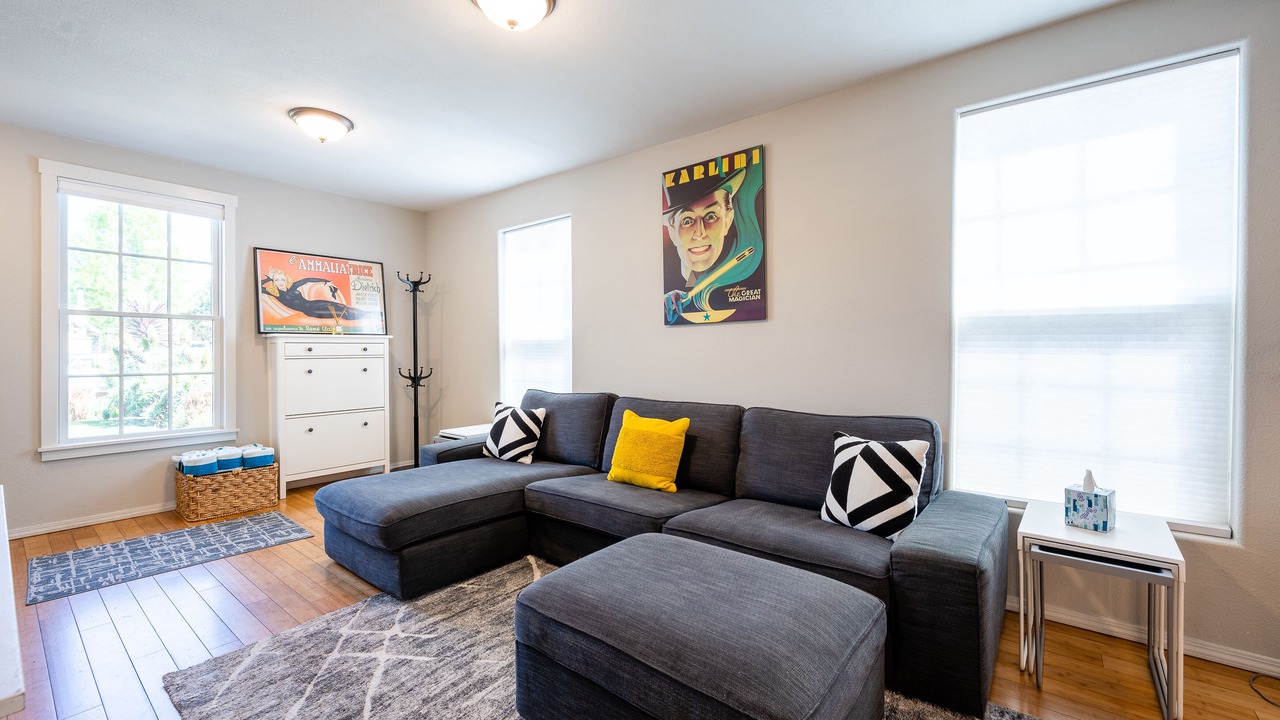 Photo of Livingroom in Bananna Belt