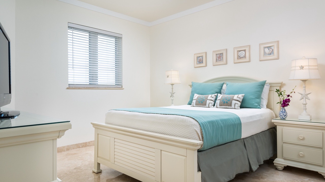 Photo of Bedroom in Grace Bay