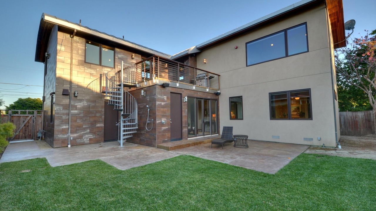 Photo of Outdoor in Eastside Santa Cruz
