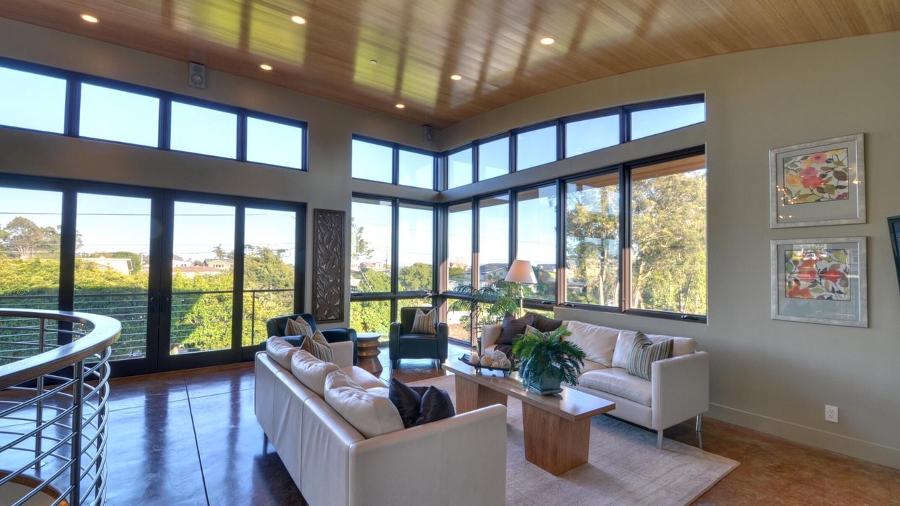 Photo of Livingroom in Eastside Santa Cruz