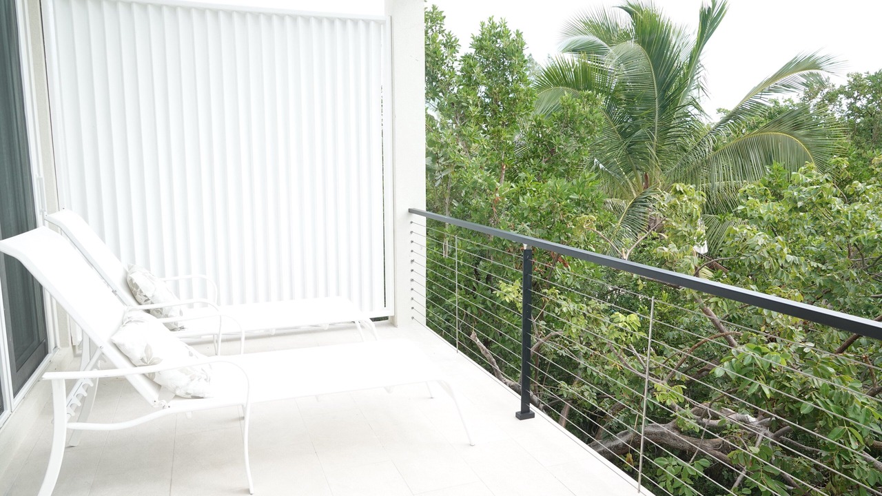 Photo of Patio Balcony in Long Bay