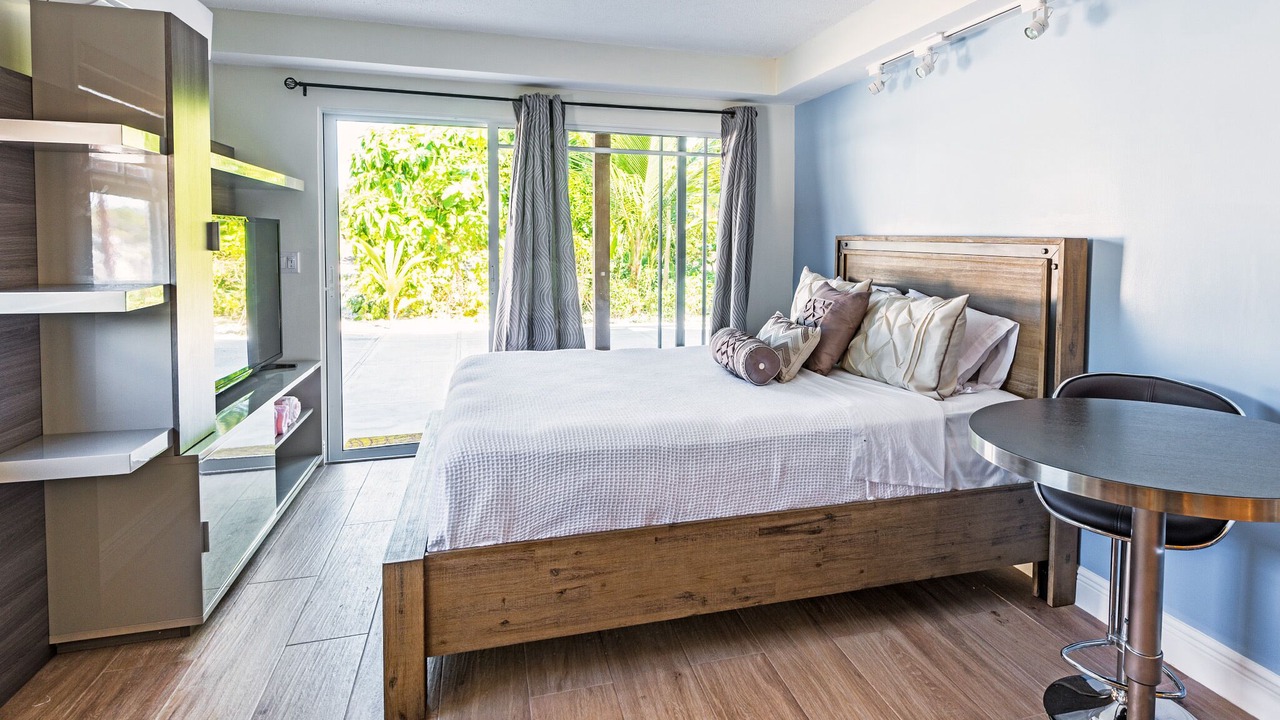 Photo of Bedroom in Long Bay Hills