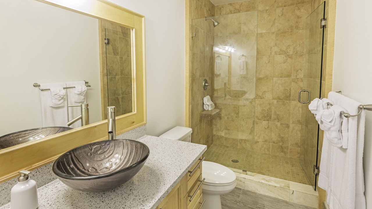Photo of Bathroom in Long Bay Hills