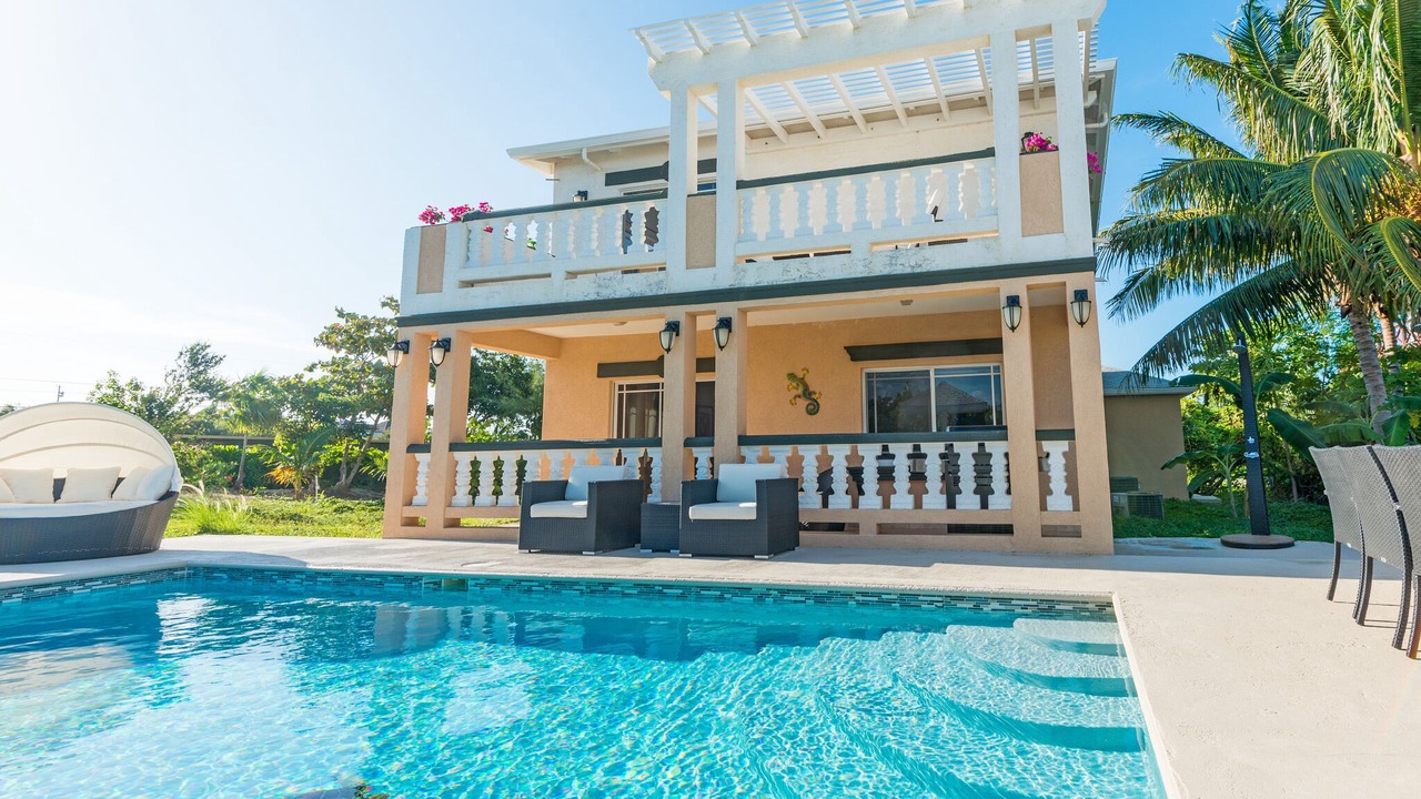 Photo of Outdoor in Long Bay Hills