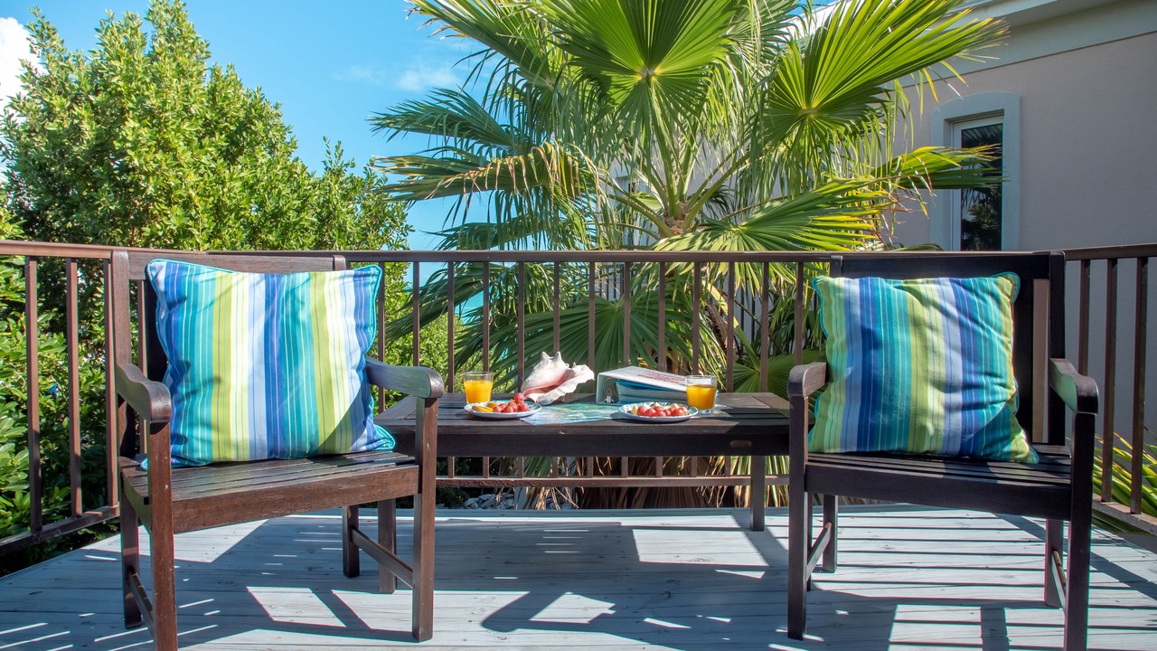Photo of Patio Balcony in Leeward Settlement