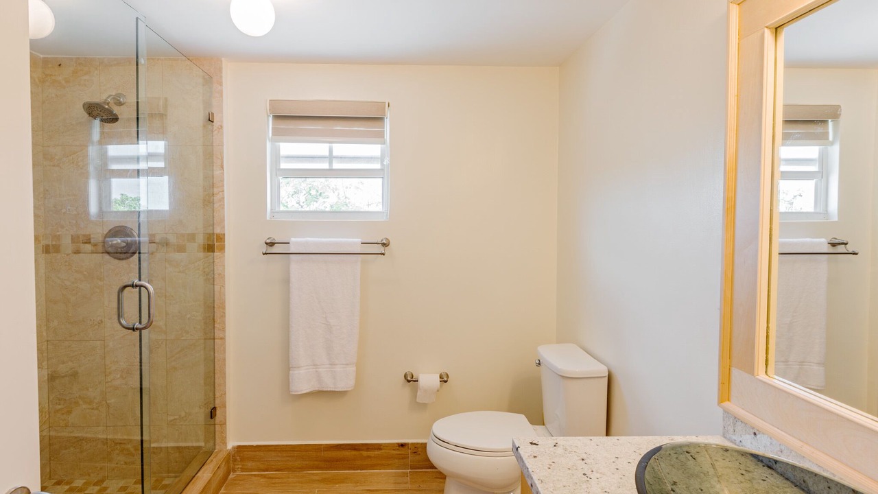 Photo of Bathroom in Long Bay Hills