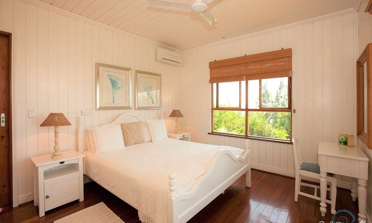 Photo of Bedroom in Cerf Island