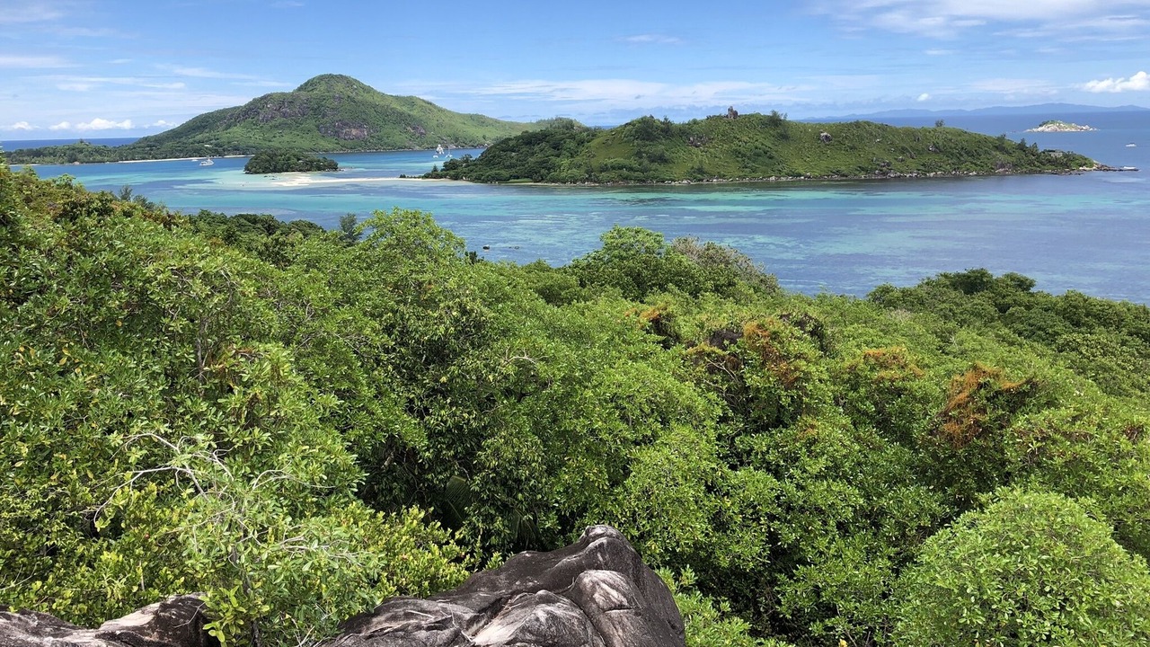 Photo of Others in Cerf Island