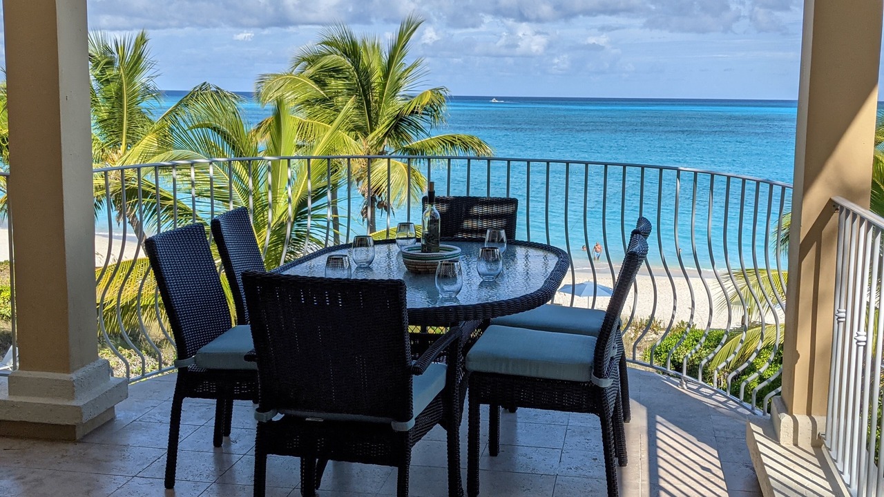 Photo of Patio Balcony in Grace Bay
