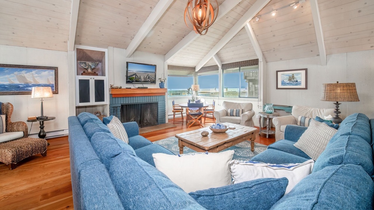 Photo of Livingroom in Watsonville