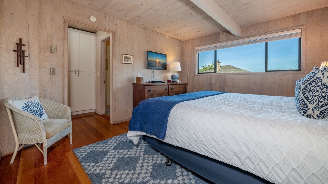 Photo of Bedroom in Watsonville