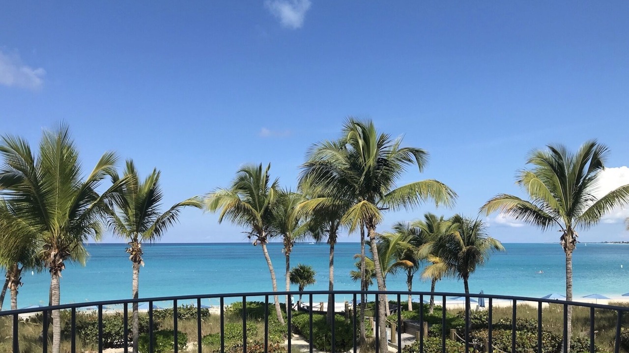 Photo of Patio Balcony in Grace Bay