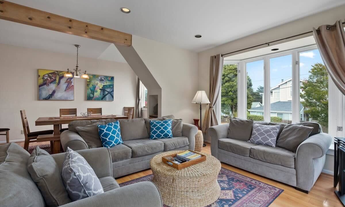 Photo of Livingroom in Seabright