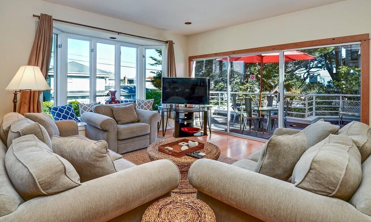 Photo of Livingroom in Seabright