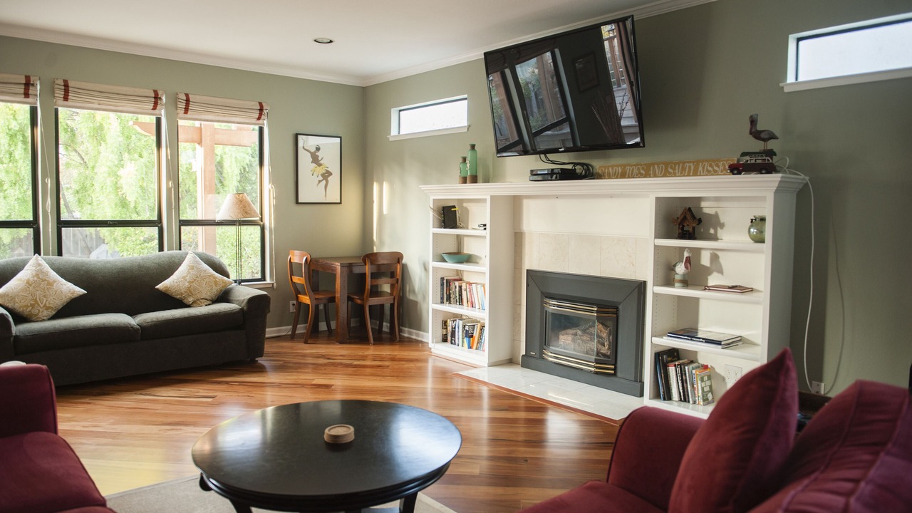 Photo of Livingroom in Westside Santa Cruz