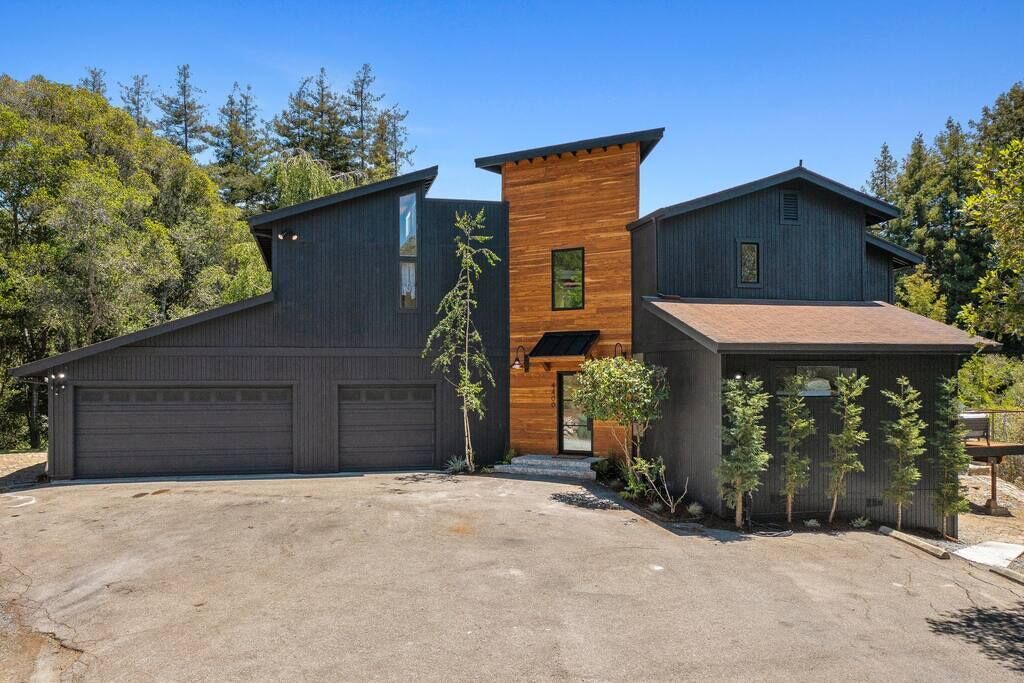 Photo of Others in Aptos